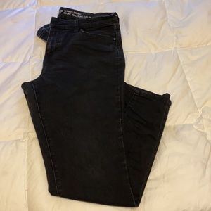Gap Always Skinny Black Jean. Size 14